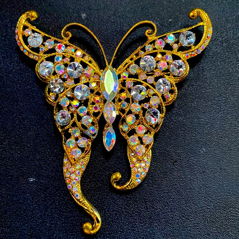 butterfly pin